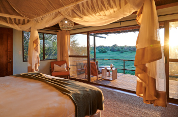 Luxury rooms at Leroo La Tau